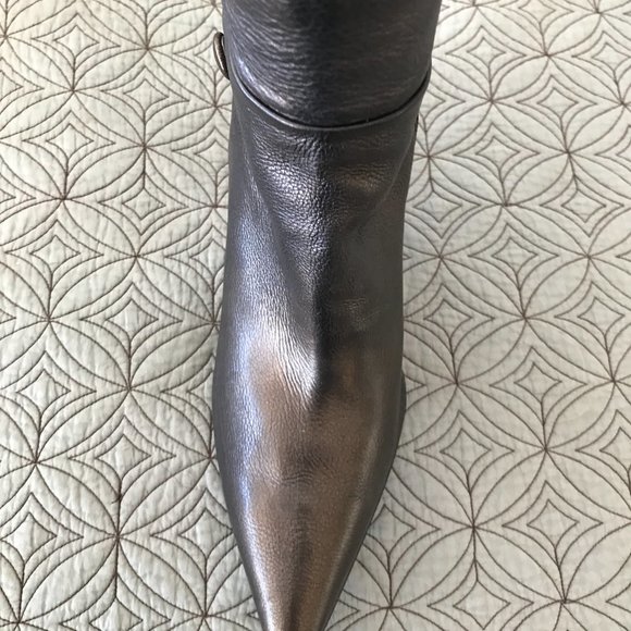 Italian made knee high leather boots - Picture 6 of 8